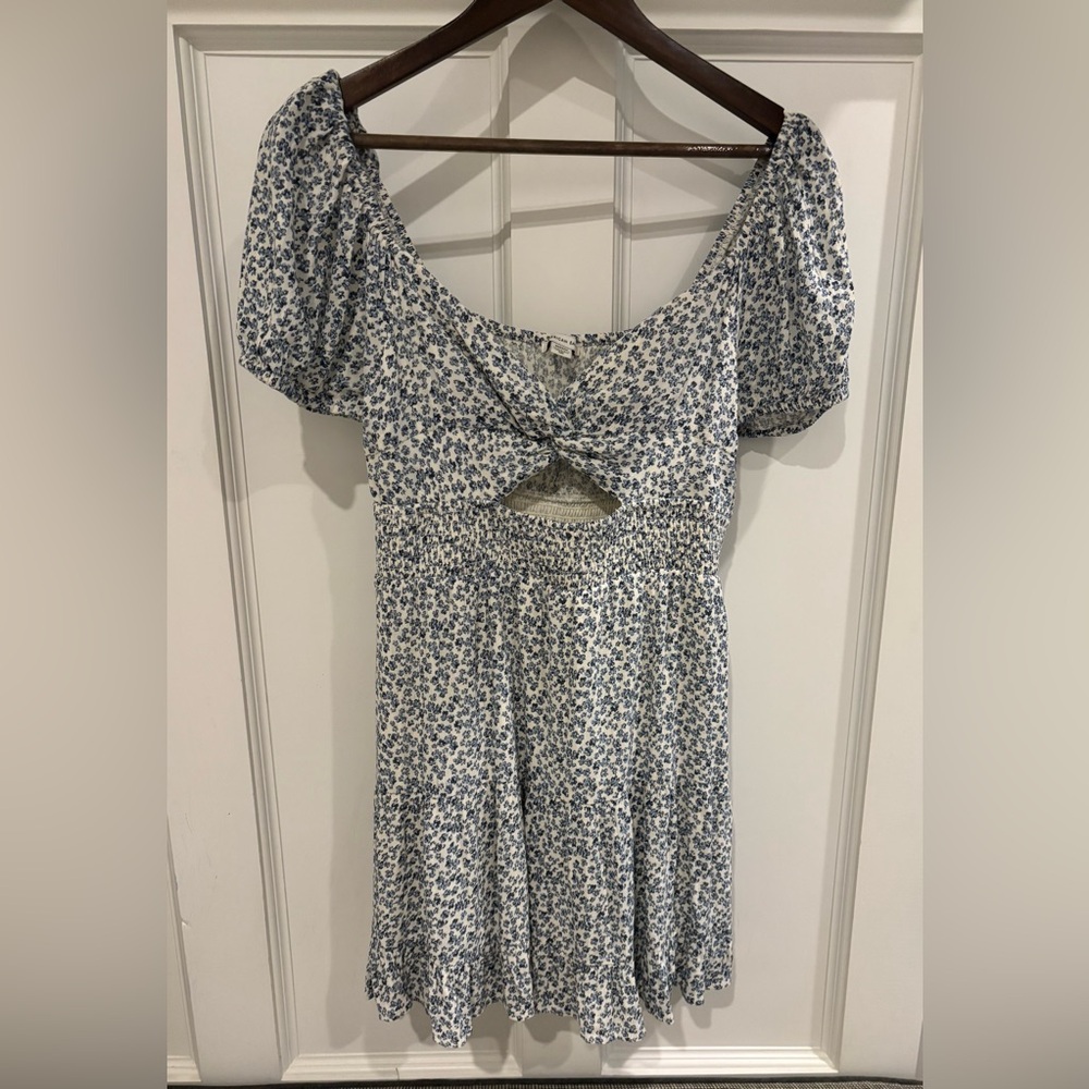 American Eagle Outfitters Blue Floral Dress Size M